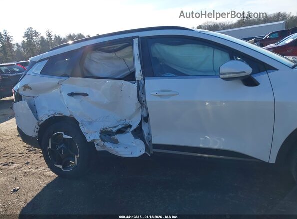 KNDPVDDG4T7277275 2026 KIA SPORTAGE HYBRID White Вид задньої частини салону