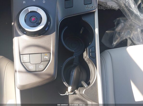 KNDPVDDGXT7283520 2026 KIA SPORTAGE HYBRID Light Blue Առջևի վահանակի տեսք