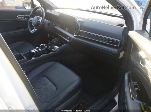 KNDPYDDHXS7215670 2025 KIA SPORTAGE PLUG-IN HYBRID White Вид салону спереду