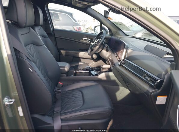 KNDPZDAH5P7107000 2023 KIA SPORTAGE PLUG-IN HYBRID Green Սալոնի դիմացի տեսք