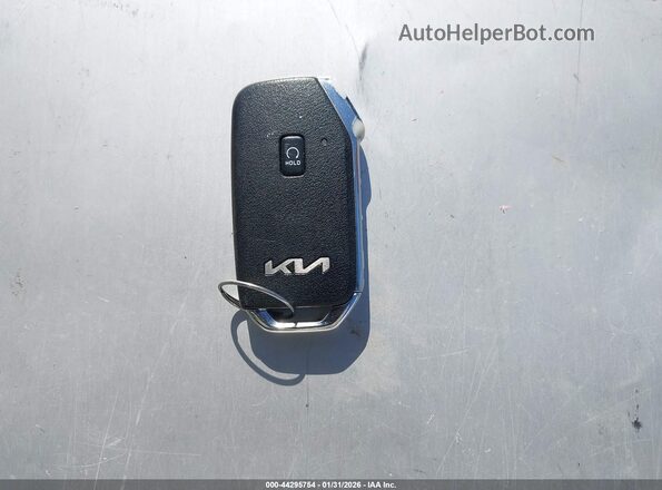 KNDRH4LG2R5258729 2024 KIA SORENTO HYBRID Silver Vista del salpicadero
