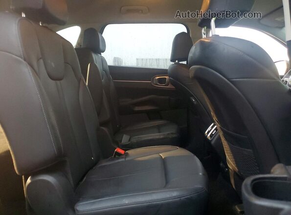KNDRHDLG4P5181293 2023 KIA SORENTO Charcoal Սալոնի հետևի տեսք
