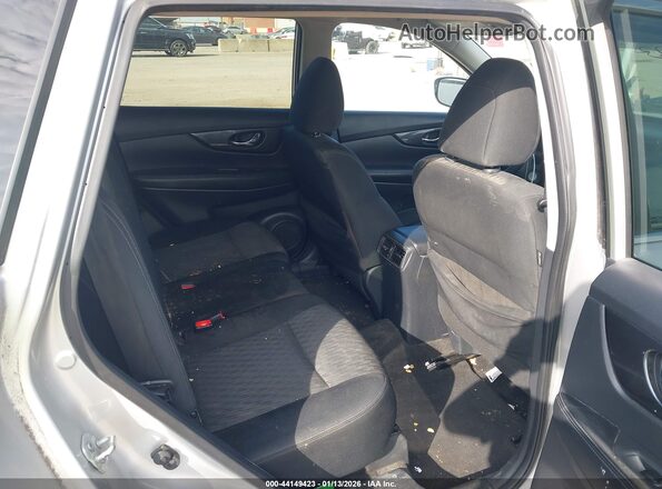 KNMAT2MT0HP513585 2017 NISSAN ROGUE Серебряный Вид наклейки с VIN-кодом