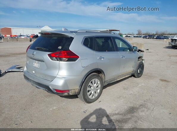 KNMAT2MT0HP513585 2017 NISSAN ROGUE Серебряный Задняя правая четверть