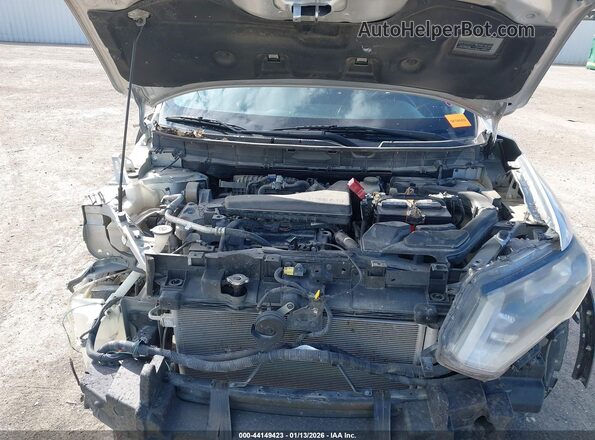 KNMAT2MT0HP513585 2017 NISSAN ROGUE Серебряный Вид сзади