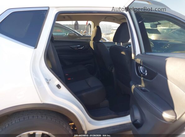 KNMAT2MV5HP549063 2017 NISSAN ROGUE White VIN sticker view