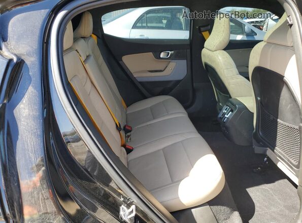 LPSED3KA2ML009135 2021 POLESTAR 2 Black Widok tylnych siedzeń