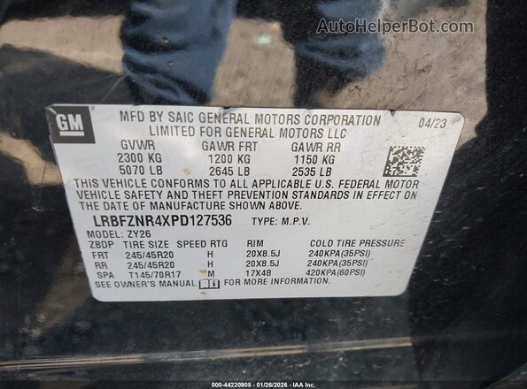 LRBFZNR4XPD127536 2023 BUICK ENVISION Black Շարժիչի բաժամունքի տեսք