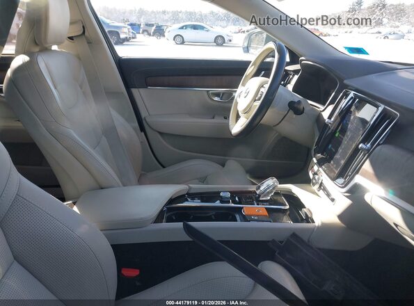 LVY062ML9NP269250 2022 VOLVO S90 Серый Вид салона спереди