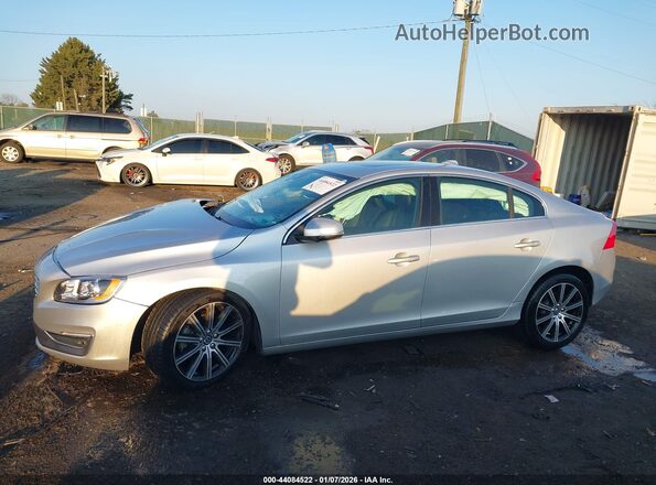 LYV402FK0GB095002 2016 VOLVO S60 INSCRIPTION Silver 