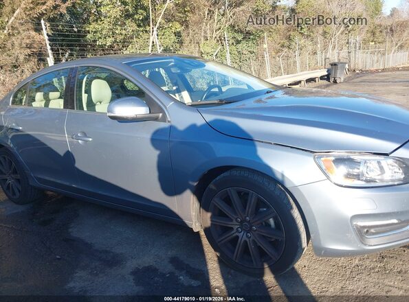 LYV402HM2HB148797 2017 VOLVO S60 INSCRIPTION Silver უკანა სალონის ხედი