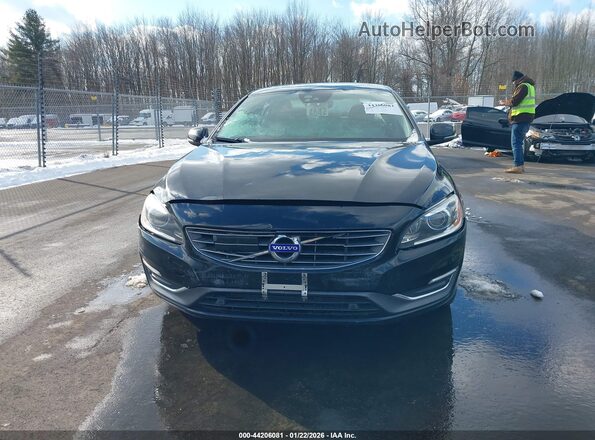 LYV402TM1JB158640 2018 VOLVO S60 INSCRIPTION Black ხელსაწყოთა პანელის ხედი