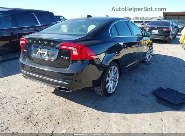 LYV402TM2JB178976 2018 VOLVO S60 INSCRIPTION Black უკანა მარჯვენა