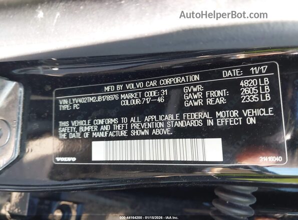 LYV402TM2JB178976 2018 VOLVO S60 INSCRIPTION Black ძრავის განყოფილების ხედი