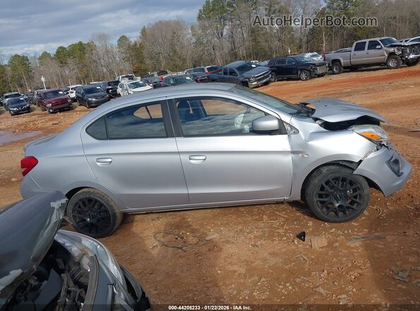 ML32F3FJ7HHF09126 2017 MITSUBISHI MIRAGE G4 Silver Widok wnętrza z tyłu