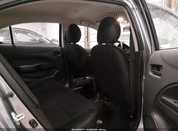 ML32FUFJ1PHF05772 2023 MITSUBISHI MIRAGE G4 Silver Vista de la etiqueta del VIN