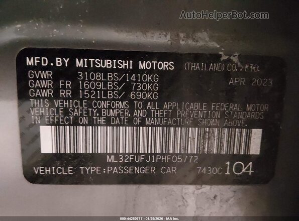 ML32FUFJ1PHF05772 2023 MITSUBISHI MIRAGE G4 Silver Vista del compartimento del motor