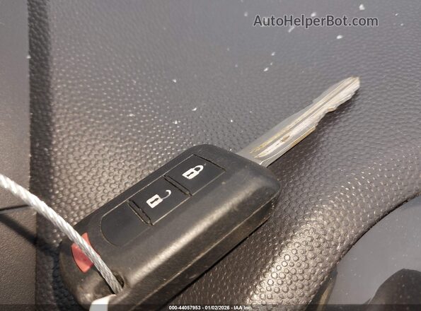 ML32FUFJ3RHF06814 2024 MITSUBISHI MIRAGE G4 Blue Vista del salpicadero