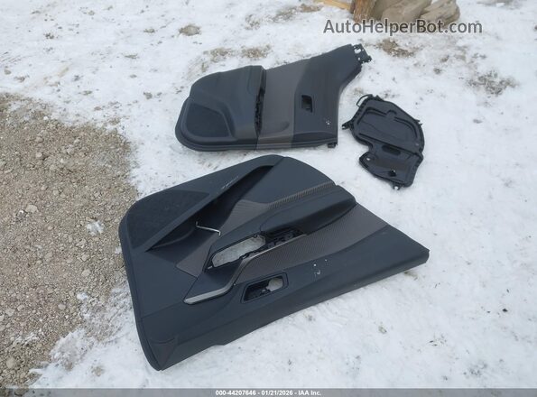 NMTKHMBX6LR103846 2020 TOYOTA LIMITED Pewter Вид щитка приборов