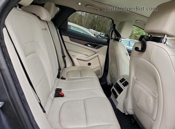 SADCJ2EX3MA681044 2021 JAGUAR F-PACE Blue Vista interior trasera