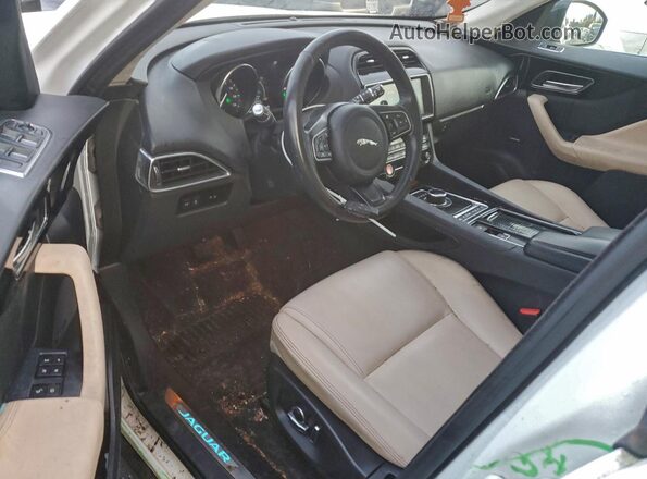 SADCJ2FX3LA658053 2020 JAGUAR F-PACE White Dashboard view