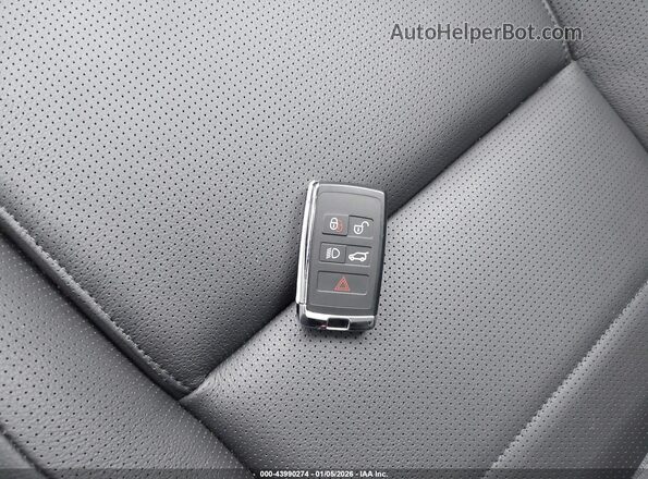 SADCT2EX4TA757542 2026 JAGUAR F-PACE Белый Вид панели приборов
