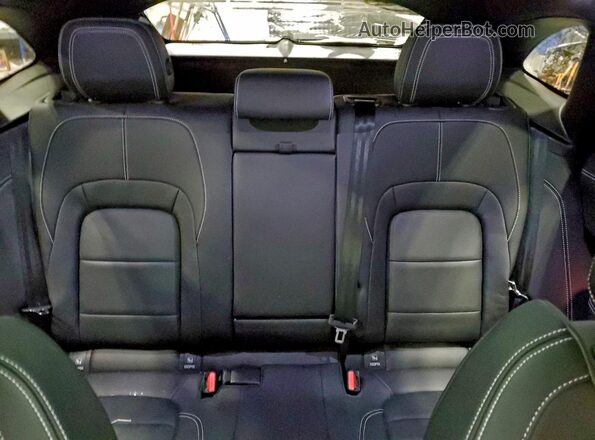 SADCT2EX5SA754356 2025 JAGUAR F-PACE White უკანა სავარძლების ხედი