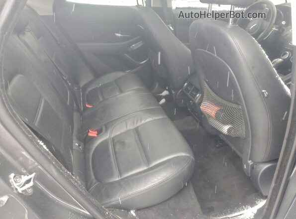 SADFJ2FX3J1Z30370 2018 JAGUAR E-PACE Gray Vista interior trasera