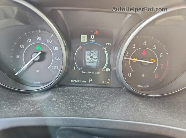 SADFJ2FX8J1Z05044 2018 JAGUAR E-PACE Silver Widok zestawu wskaźników