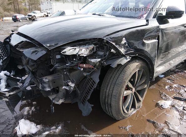 SADFK2FX6L1Z75416 2020 JAGUAR E-PACE Черный Вид спереди