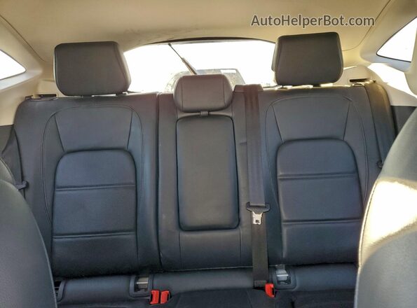 SADFK2FX9L1Z76351 2020 JAGUAR E-PACE White Vista de los asientos traseros