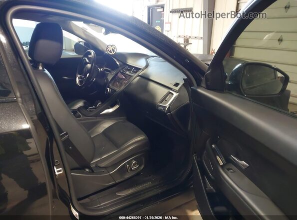 SADFP2FX4M1026790 2021 JAGUAR E-PACE Black Front interior view