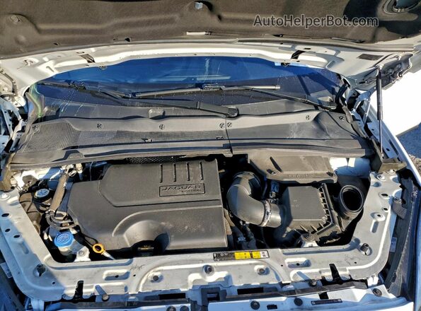 SADFP2FX6J1Z15389 2018 JAGUAR E-PACE White ძრავის განყოფილების ხედი