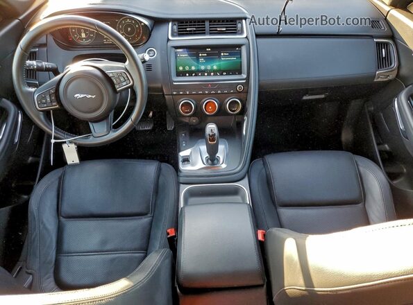 SADFP2FX6J1Z15389 2018 JAGUAR E-PACE White წინა პანელის ხედი