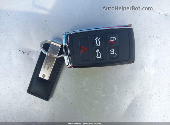 SADHB2S1XL1F79163 2020 JAGUAR I-PACE Red Vista del salpicadero