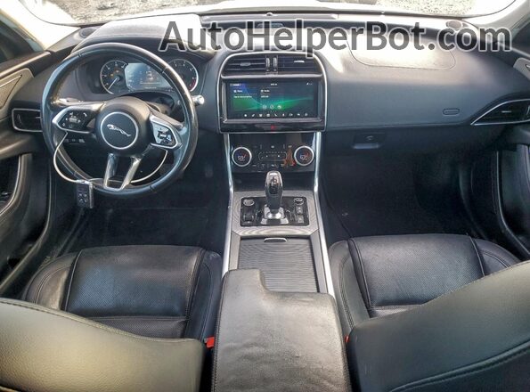 SAJAE4FX3LCP63734 2020 JAGUAR XF Gray Widok deski rozdzielczej
