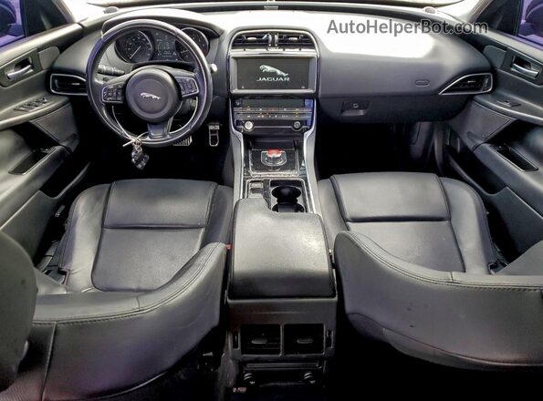 SAJAR4FX3KCP48394 2019 JAGUAR XF Черный Вид панели приборов