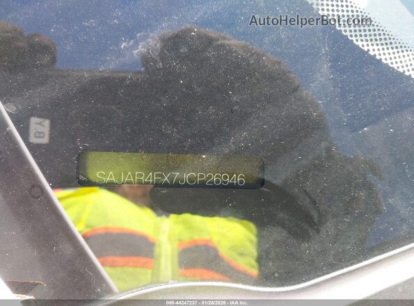 SAJAR4FX7JCP26946 2018 JAGUAR XF White Սալոնի հետևի տեսք