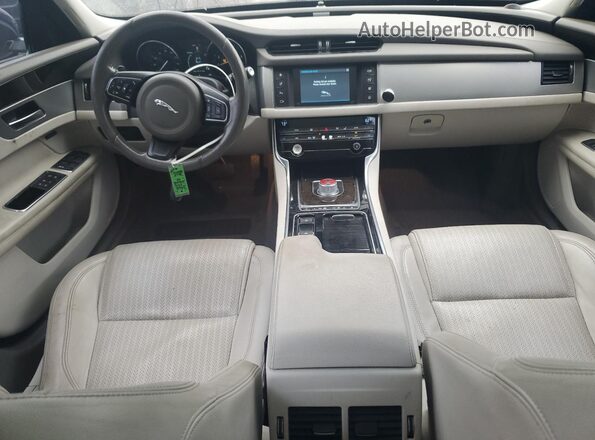 SAJBE4BV7GCY05580 2016 JAGUAR XF Синий Вид панели приборов
