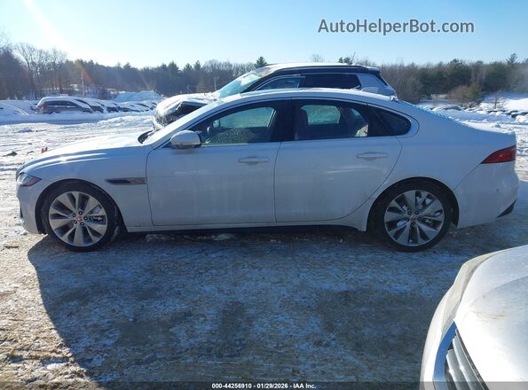 SAJBL4GX4MCY90227 2021 JAGUAR XF White Vista interior de 360 grados
