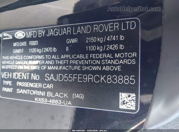 SAJD55FE9RCK83885 2024 JAGUAR F-TYPE Black Widok komory silnika
