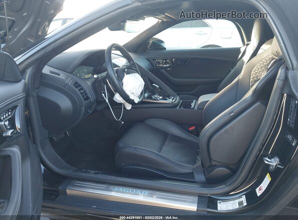 SAJD55FE9RCK83885 2024 JAGUAR F-TYPE Black Widok wnętrza z przodu