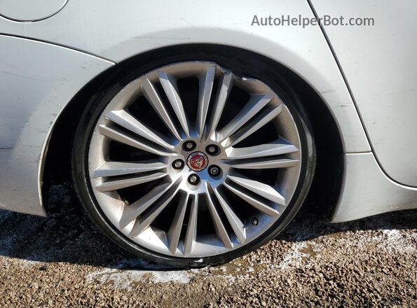 SAJWA2GE7GMW02726 2016 JAGUAR XJL White 