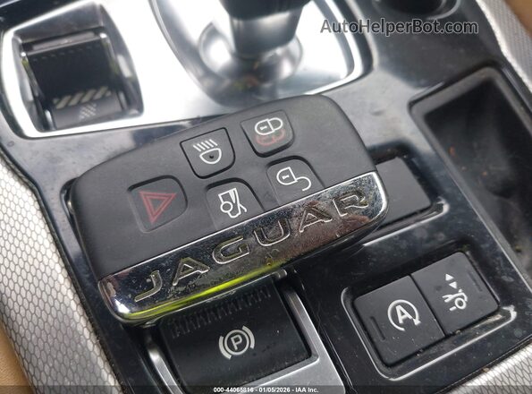SAJWA6AT9G8K24738 2016 JAGUAR F-TYPE Green Widok deski rozdzielczej