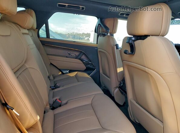 SAL1P9EU0RA403850 2024 LAND ROVER RANGE White უკანა სალონის ხედი