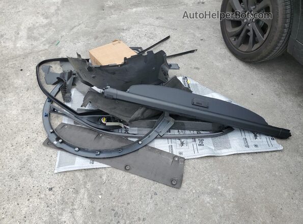 SALCJ2FX2RH348951 2024 LAND ROVER DISCOVERY Black Vista de la etiqueta del VIN