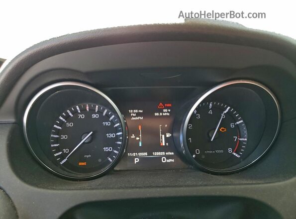 SALCP2BGXGH629915 2016 LAND ROVER DISCOVERY Black Widok zestawu wskaźników