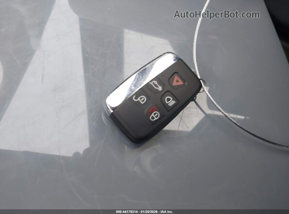 SALCP2RX3JH766501 2018 LAND ROVER DISCOVERY SPORT Light Blue Вид панели приборов
