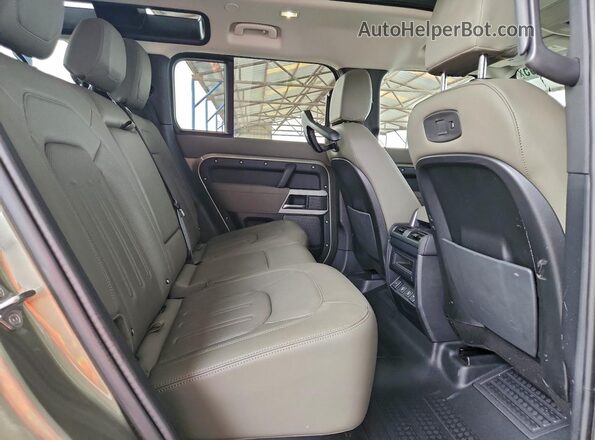 SALEJ7RX1N2077086 2022 LAND ROVER DEFENDER Green Rear interior view