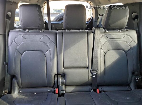 SALEPFEU0P2195542 2023 LAND ROVER DEFENDER Black Вид задніх сидінь